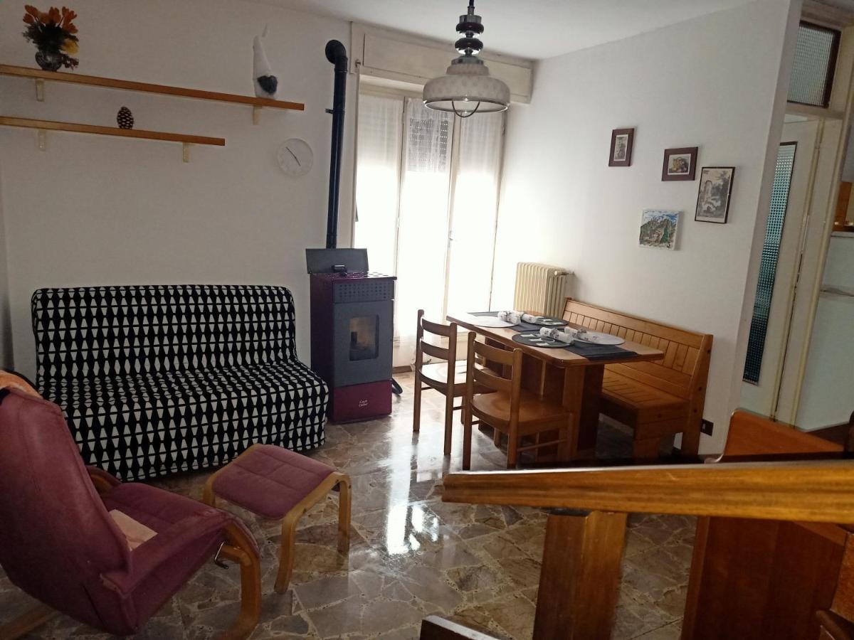 Nonno Meo Appartement Bellano Buitenkant foto